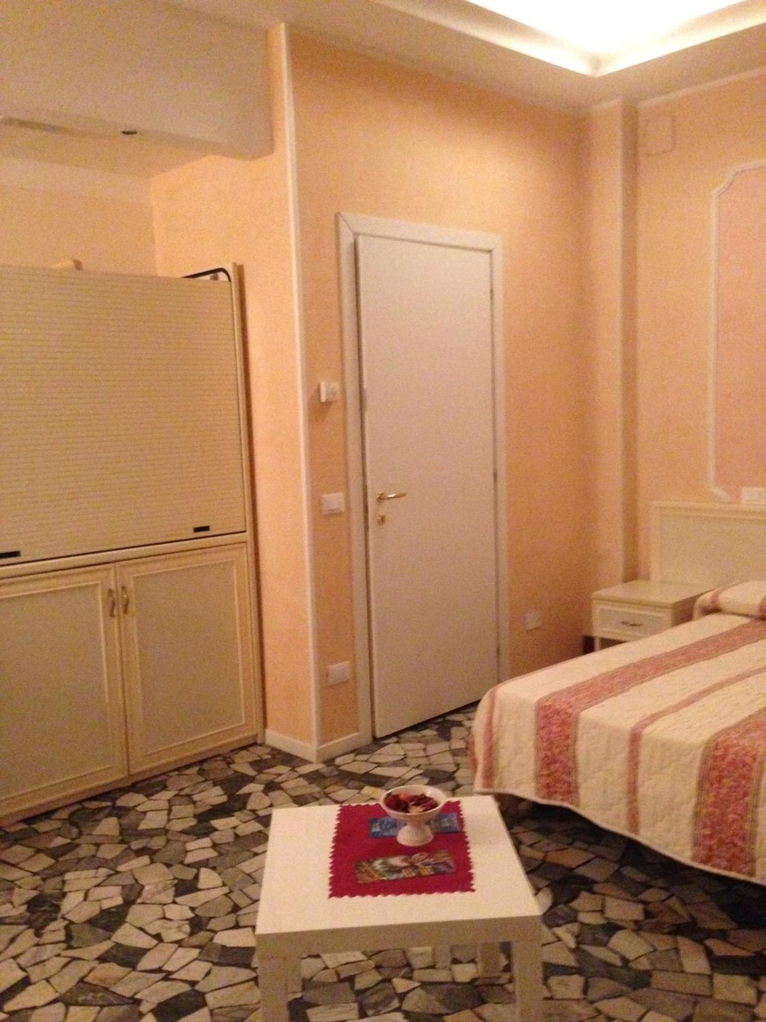 Hotel Residence Maria Grazia Rimini Chambre photo